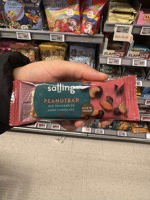 Billede af Salling Peanutbar med Tranebær og Mørk Chokolade