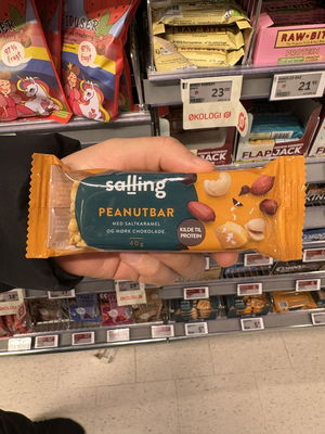 Billede af Salling Peanutbar med Saltkaramel og Mørk Chokolade