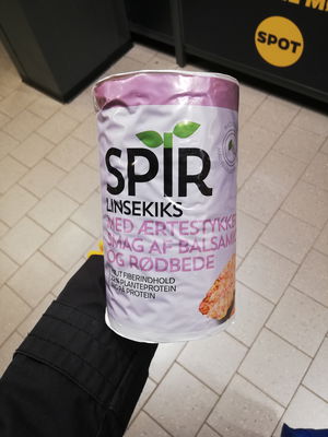 Billede af Spir Linsekiks med ærtestykker og smag af balsamico og rødbede