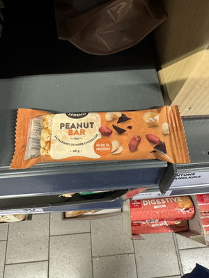 Billede af Sereno Peanutbar med Saltkaramel og Mørk Chokolade
