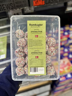 Billede af Synnejysk Romkugler med Farvet Krymmel