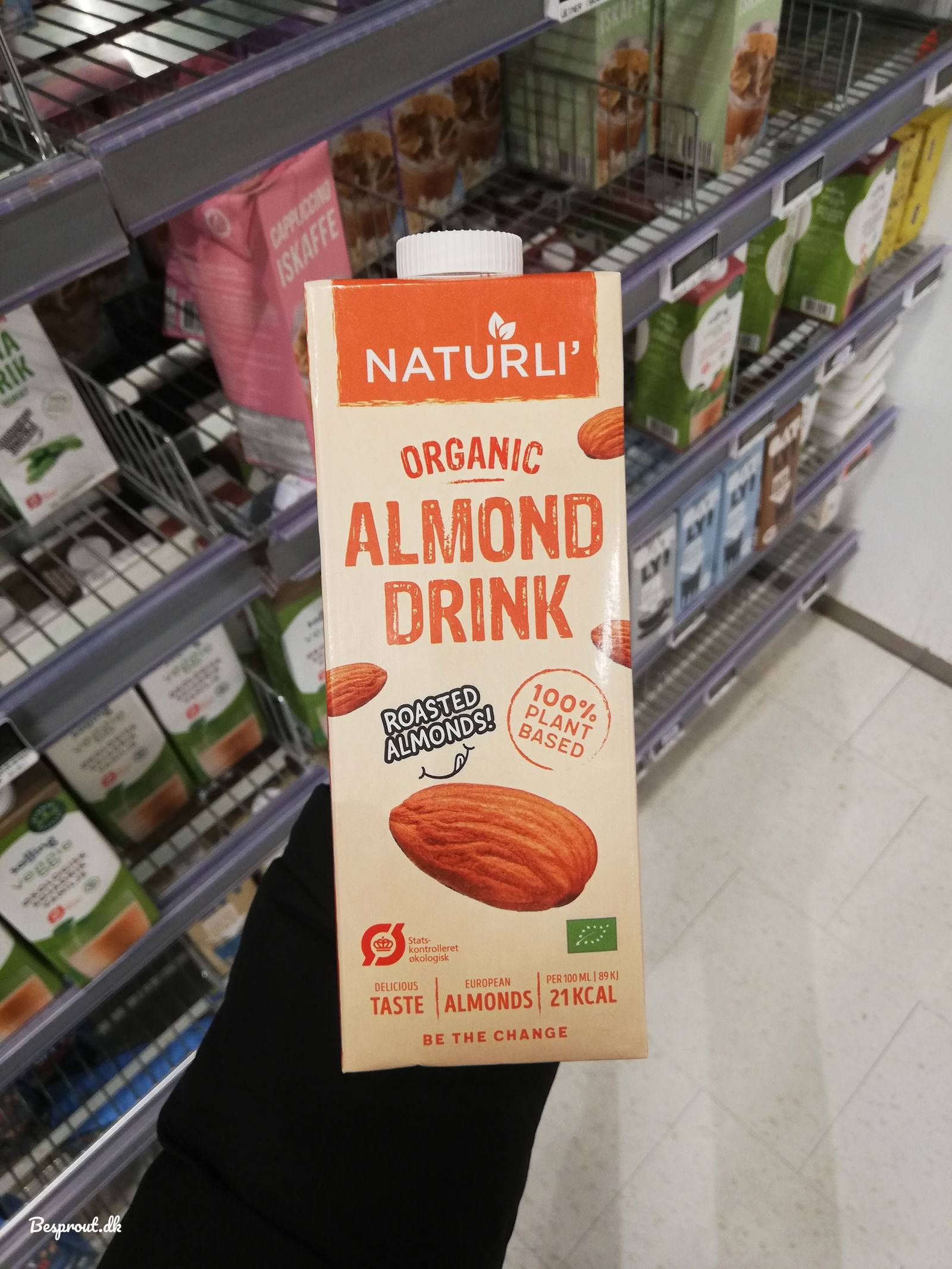 Billede af Naturli' Almond Drink