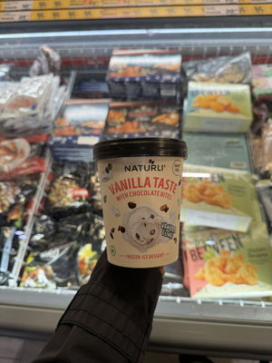 Billede af Naturli' Vanilla Taste with Chocolate Bites
