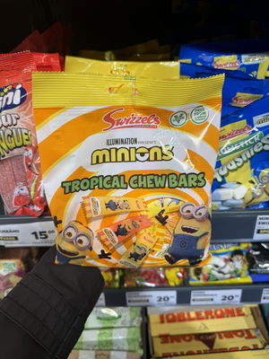 Billede af Swizzels Minions Tropical Chew Bars