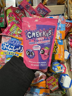 Billede af Cheekies Candy Grape & Strawberry